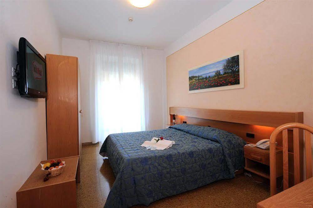 Hotel Marina Bardolino Kültér fotó